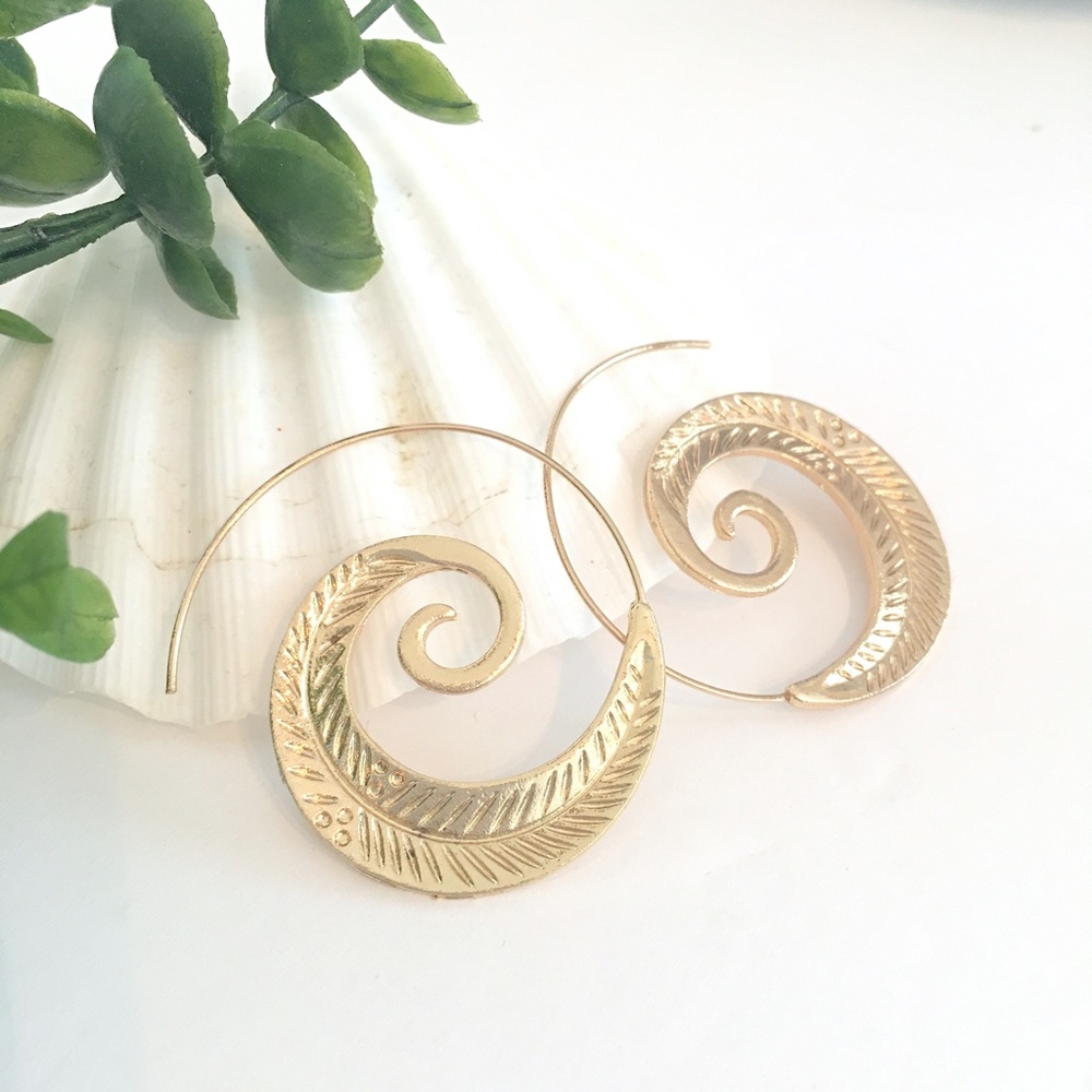 Ethnic Bohemian Spiral Swirl Earrings - Picture 6 of 14